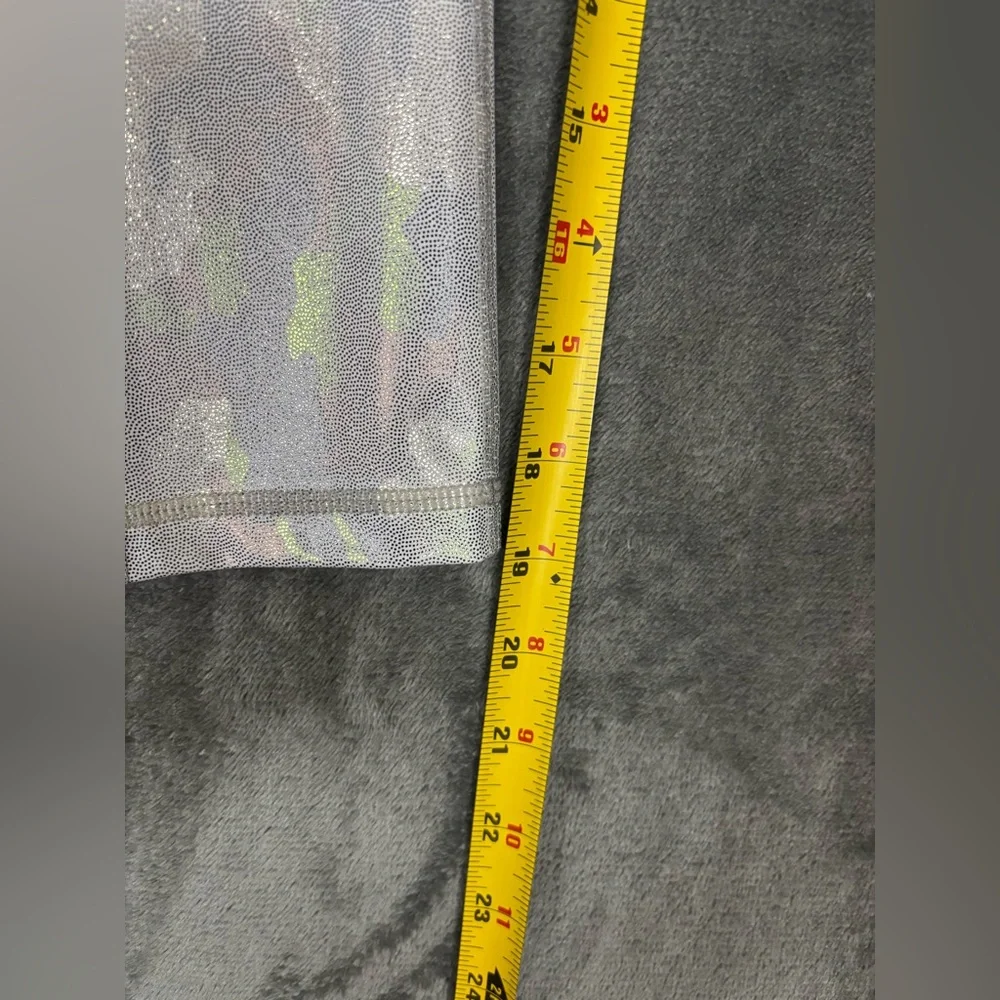 Zyia Active Leggings Iridescent White Camo Unicorn Shimmer Shiny Pearl Size 6-8 - Picture 7 of 7